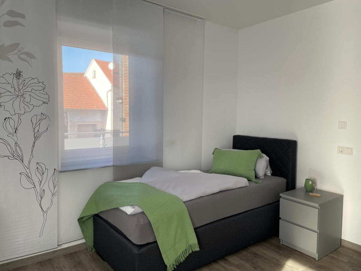 Wohnung für Berufstätige Hünfeld Exterior foto
