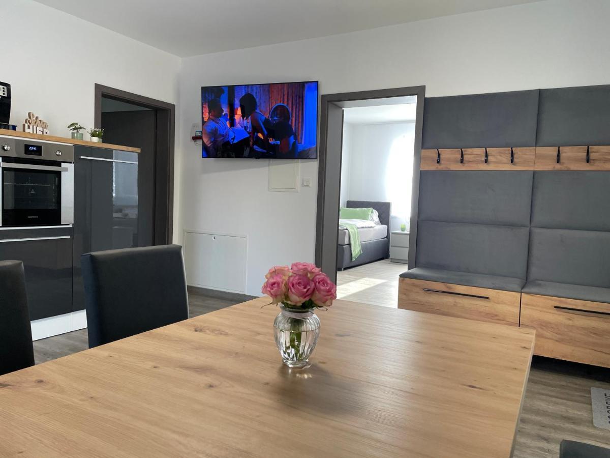 Wohnung für Berufstätige Hünfeld Exterior foto